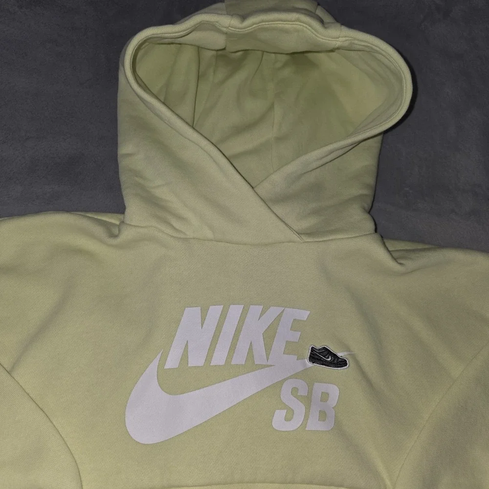 Nike SB Icon Fleece EasyOn‎ Older Kids (Unisex) Oversized Small Pullover Hoodie
